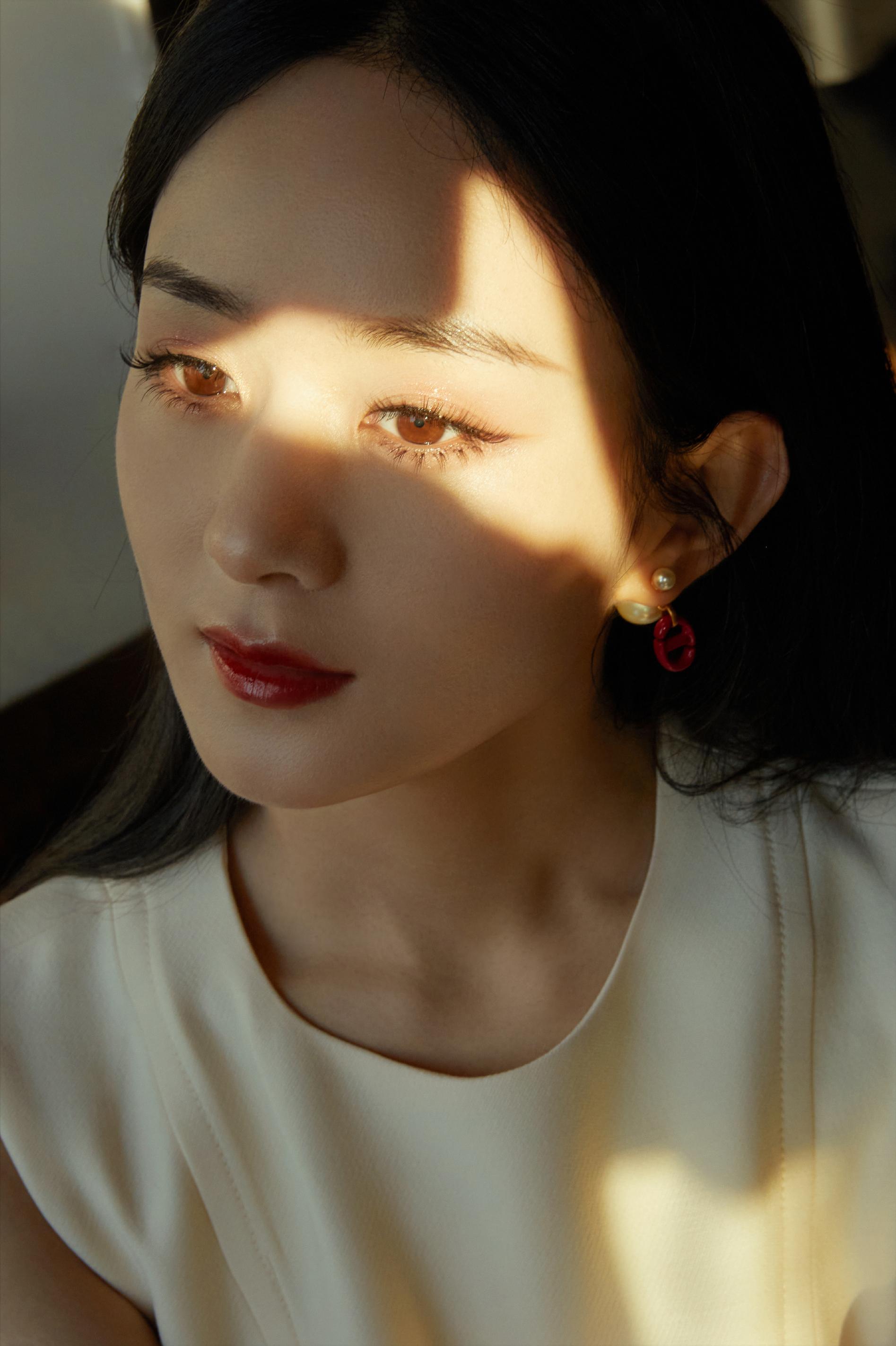 赵丽颖遮眼造型假发,赵丽颖戴假发片