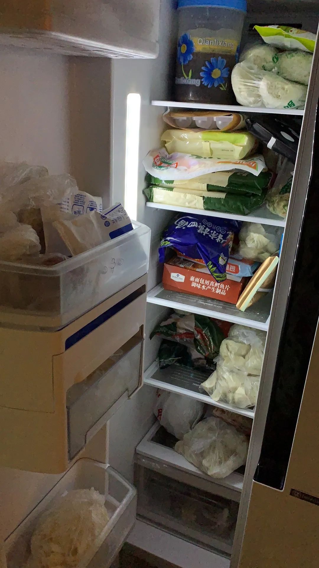 CBD里的Chloe、AmandaandKatharine,都在㳽到脑壳买农副产品