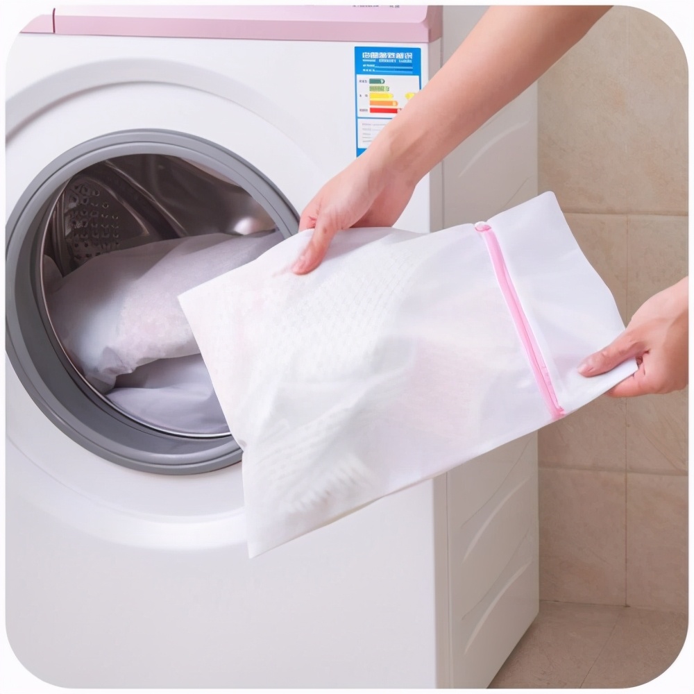 23岁女孩1个月不换*裤内**，致外阴癌前病变，*裤内**卫生不容忽视