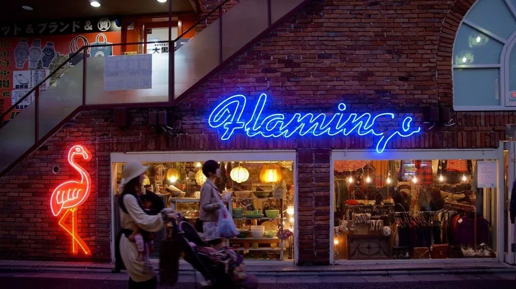 环保又省钱之旧衣变时装,复古二手衣服创业