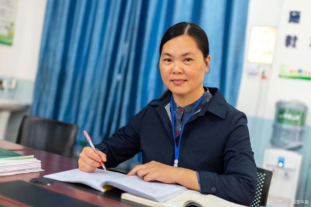 五月劳动节我劳动我快乐手抄报,五月劳动体验自我评价