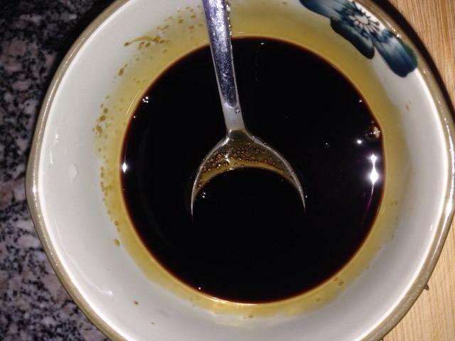 冰糖如何炒出糖色,怎么样炒糖色冰糖不爆