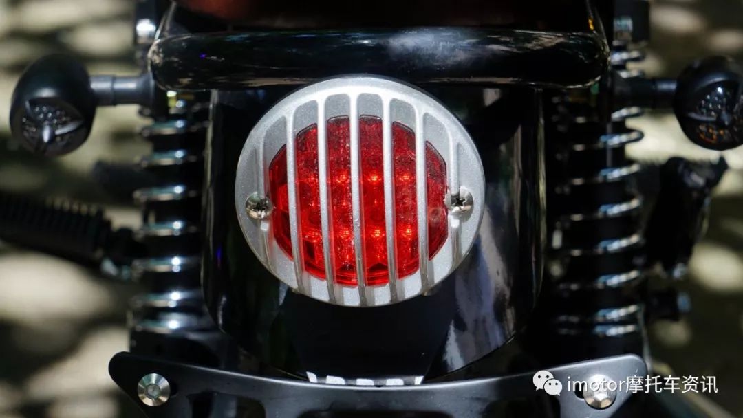 凌治阿瑞斯250新车多少钱,凌治阿瑞斯150复古摩托车