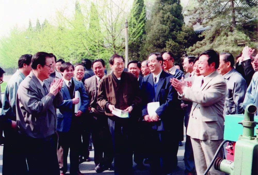 还记得小时候的赶大集吗,还记得小时候赶集凑热闹的一幕吗