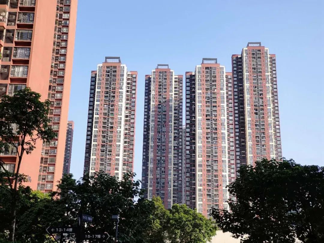 阳台有玻璃窗如何封阳台,阳台封阳台和不封的效果