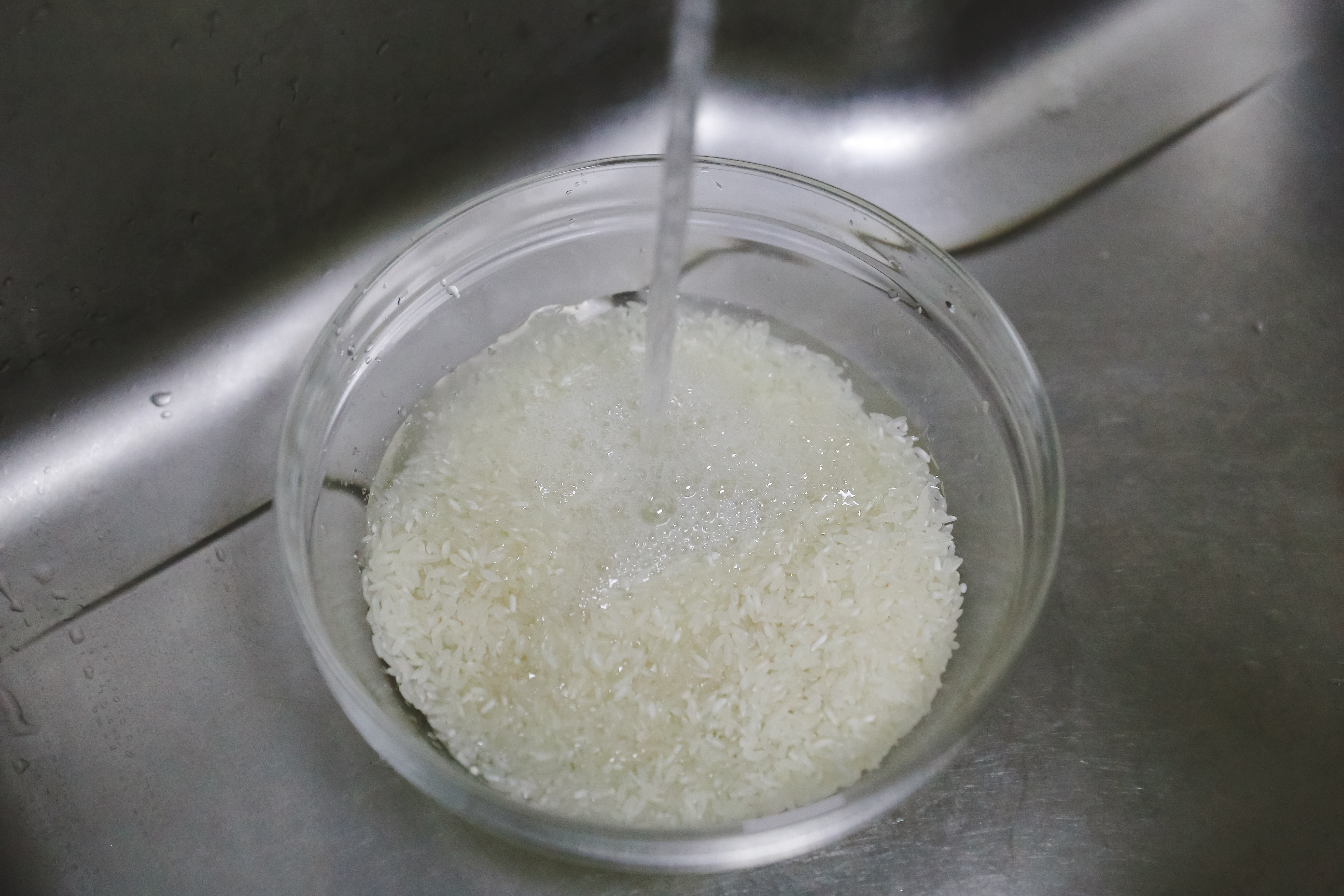 怎样洗米水才正确,怎么洗好大米