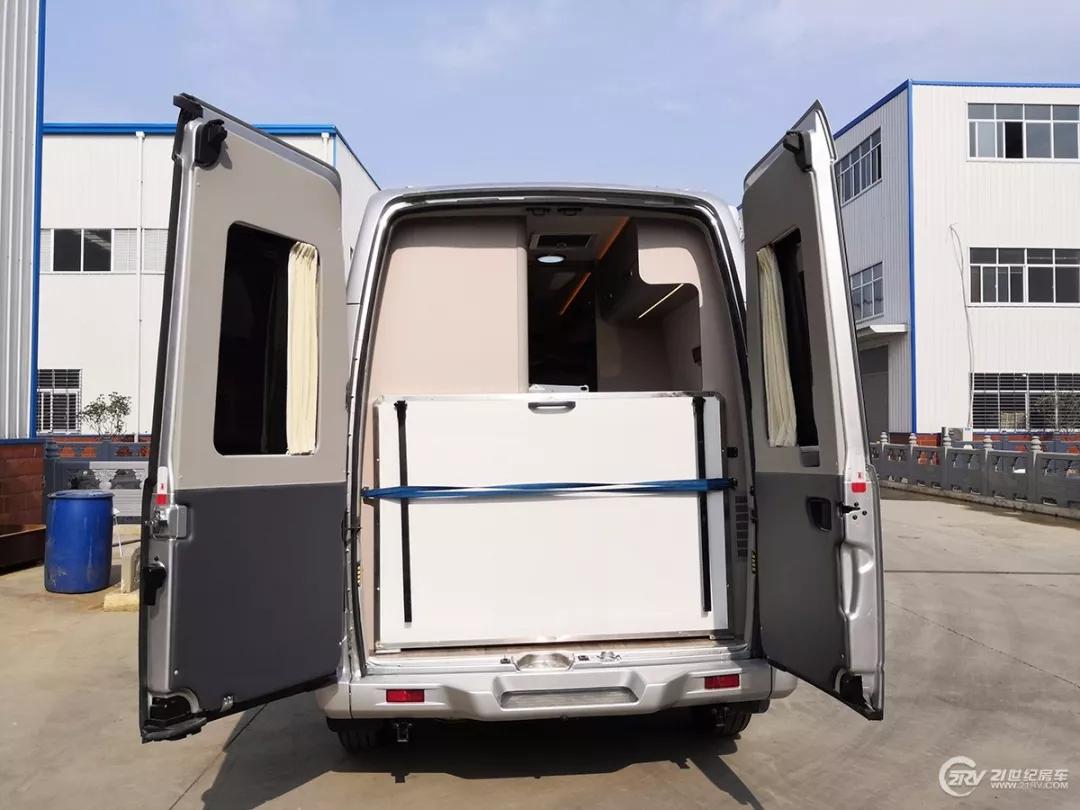 21款上汽大通原厂v80b型房车,六座六卧大通v80长轴高顶b型房车