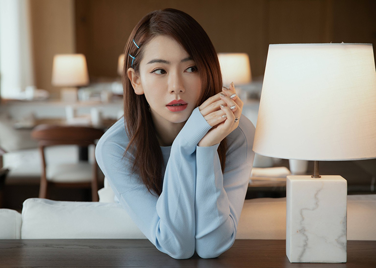 林允和钟楚曦合照的妆,林允防水妆容