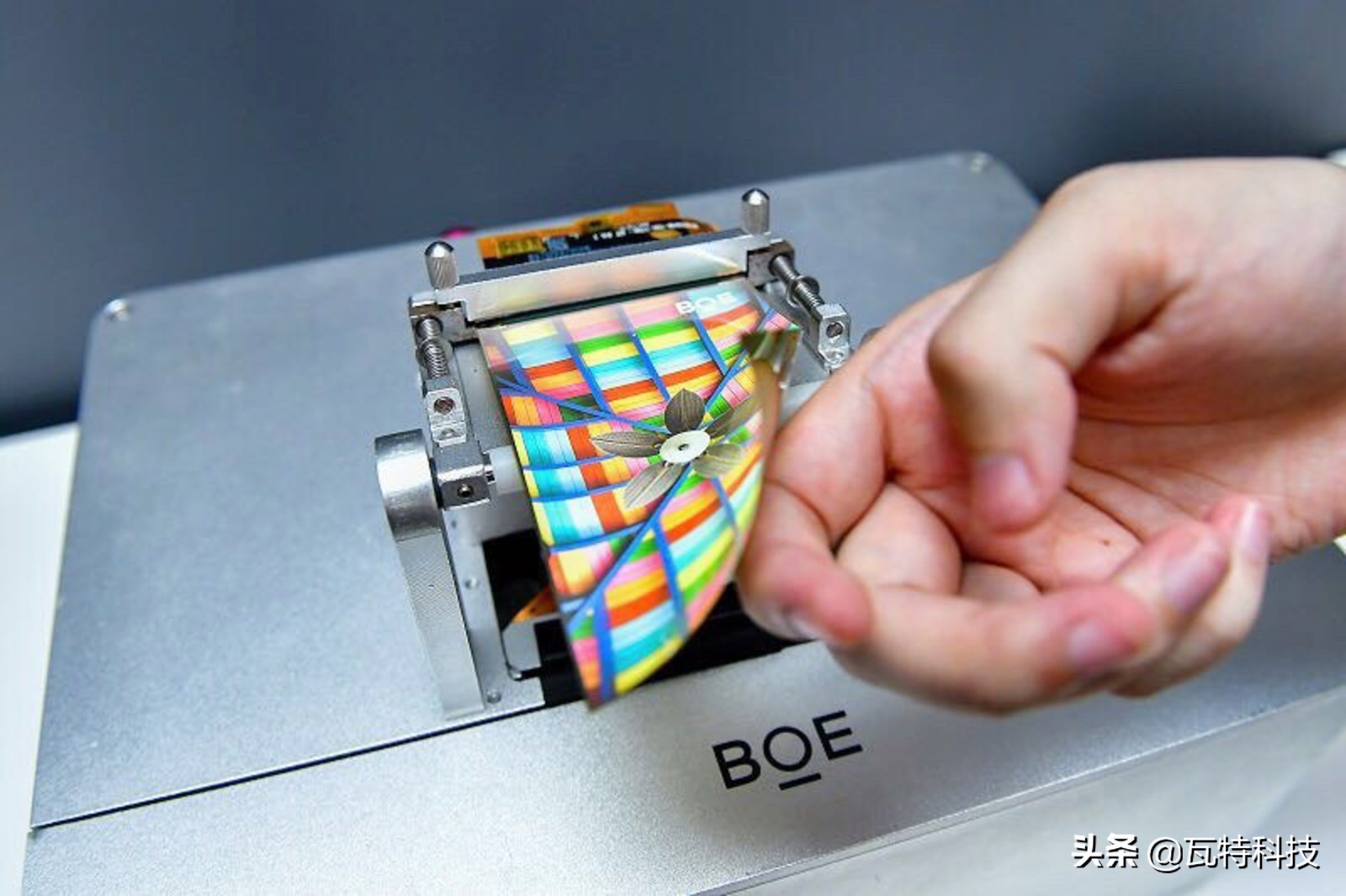 京东方股票上市后走势分析,a股上市公司半导体50强