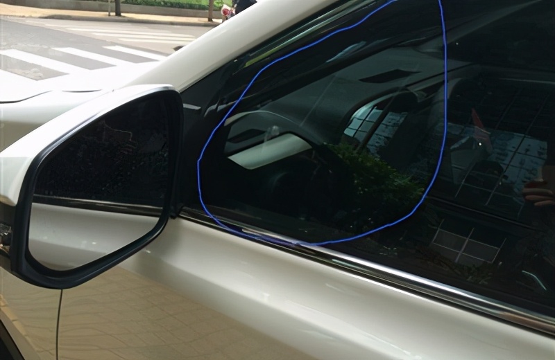 车窗透光率大于70%否则罚款扣分,车窗膜透光性差违法吗