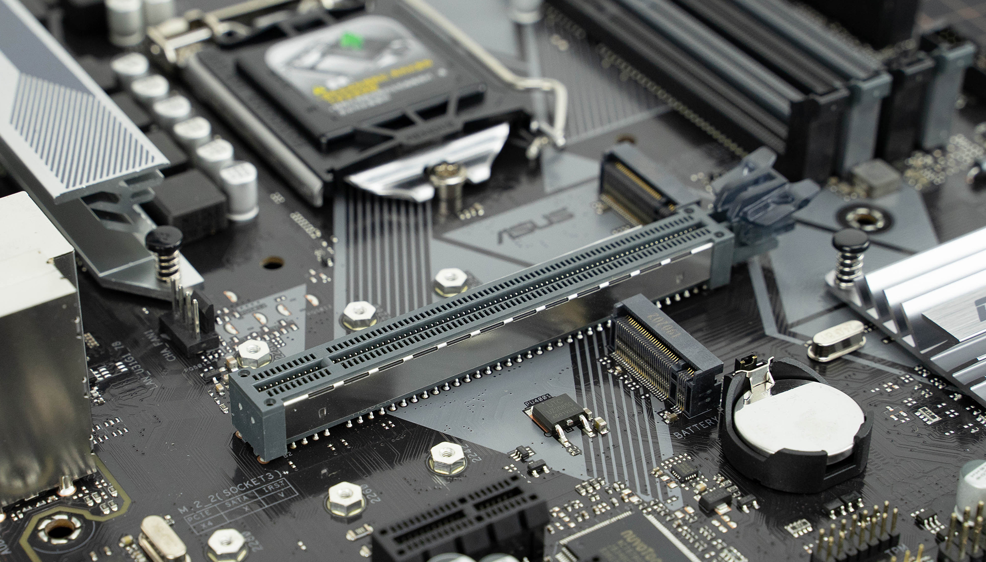 有了这台性能小钢炮未来2年游戏不用愁