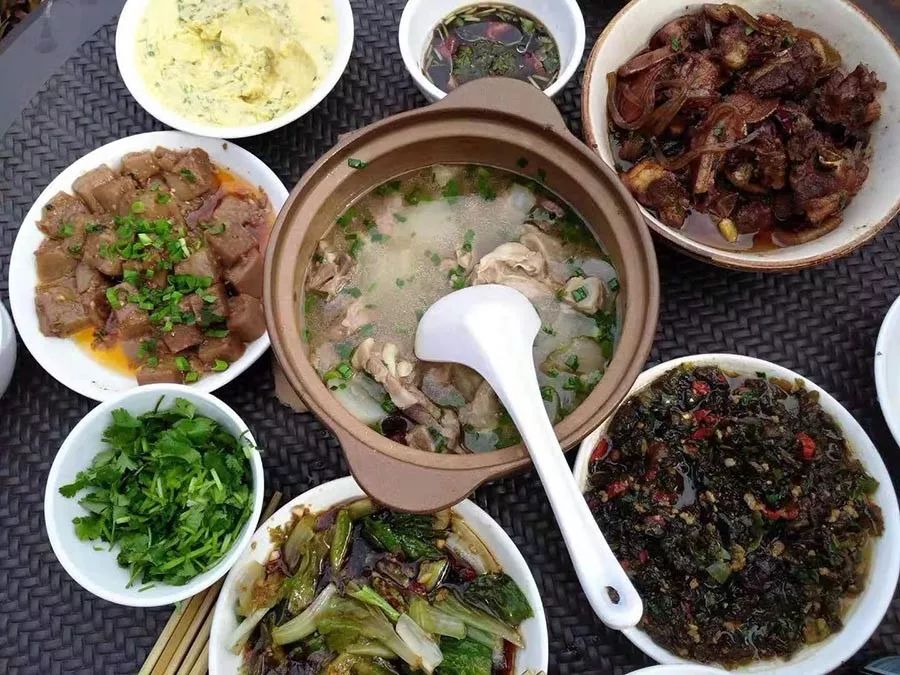 我们在距芜湖70公里的古坝村,找到了向往的生活