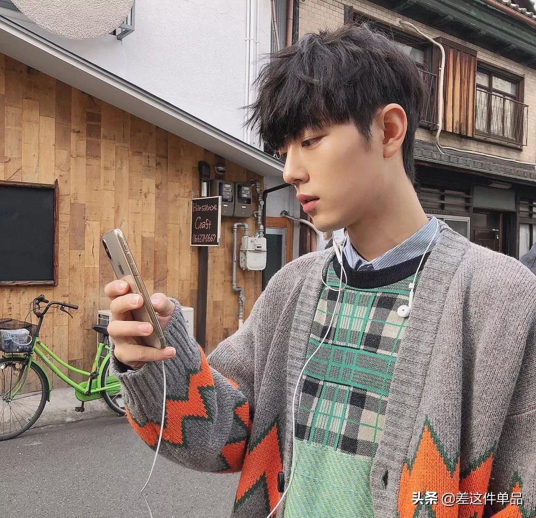 肖战吴磊衣品,肖战易烊千玺衣品