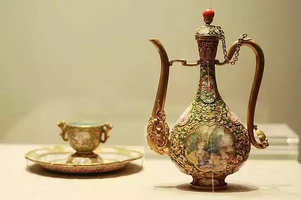 世界上现存最大最完整的木质宫殿,最豪华的宫殿是什么朝代