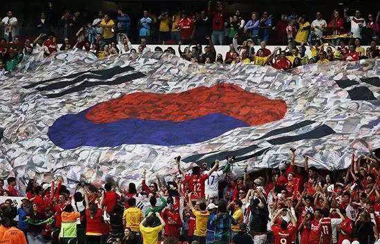 2002世界杯足球7-0,2005年足坛发生的事情