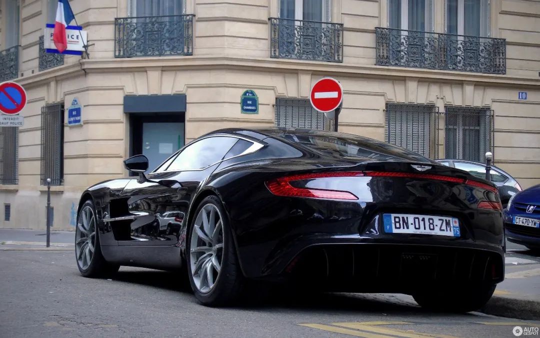 D.Va配色的18Ksuper马丁one-77「虚测评」