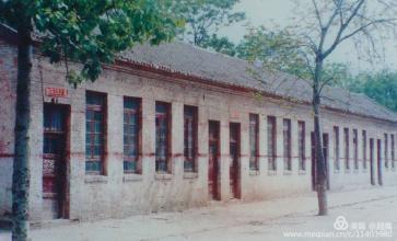 一所曾经辉煌现在失落的学校,50年前的学校见证历史的奇迹