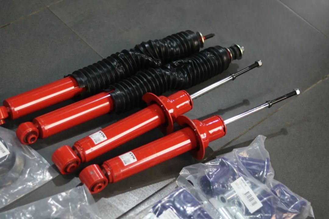 老车修复：翻新一辆破旧不堪的帕杰罗V93，还想再战十年工地