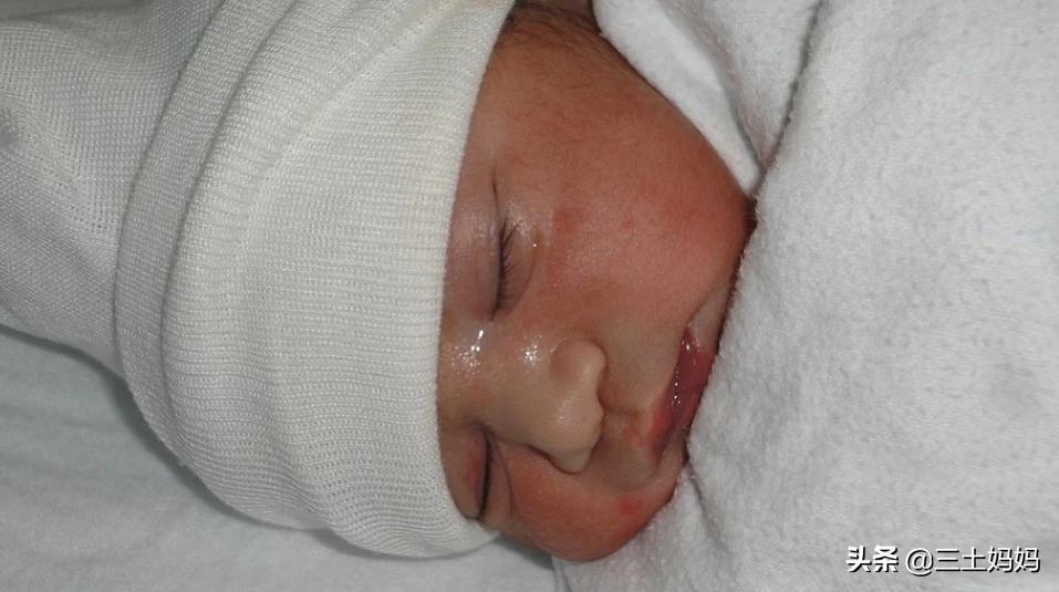 爸爸给孩子起名王奈好吗,给孩子起名为姜奈打错字