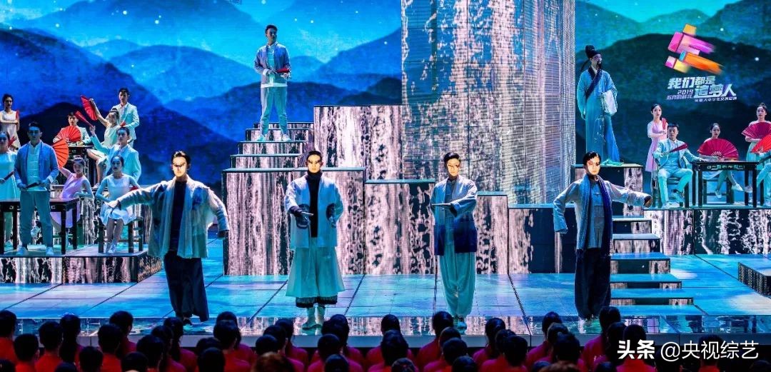 纪念五四运动100周年特别节目《我们都是追梦人——2019年“五月的鲜花”全国大中学生文艺会演》今晚播出