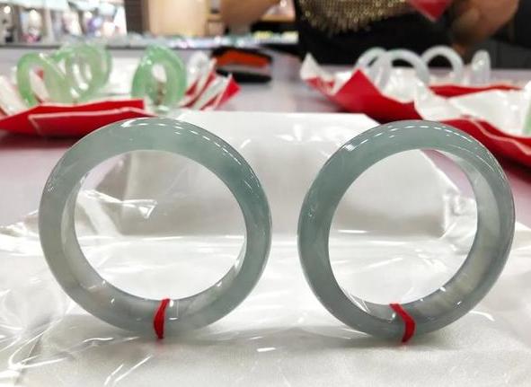 老坑种翡翠,老坑种绿翡翠