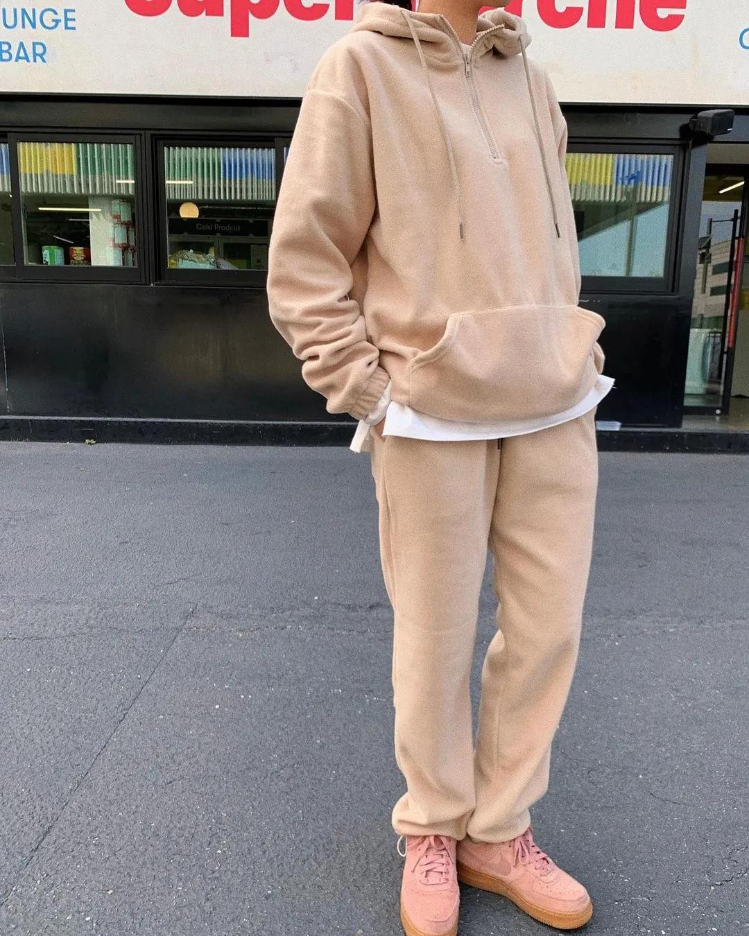 求jennie同款衣服,jennie无帽卫衣