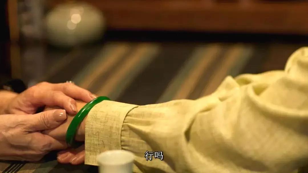 两个美女在公司打架薅头发,泰剧女人打架抓脸薅头发