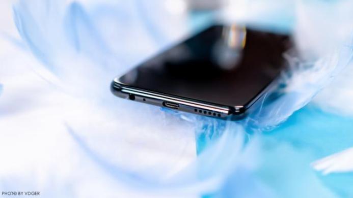 几乎无差评的三款千元机,公认良心千元机