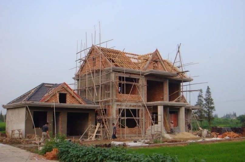 四川农村自建房面积超标的怎么办,宅基地超标的面积每年都要交钱吗