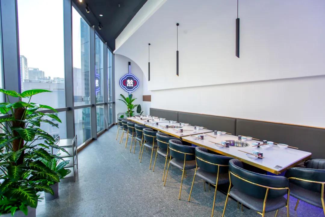 成都前十名好吃的牛排火锅,地道的牛排火锅吃起来贼过瘾