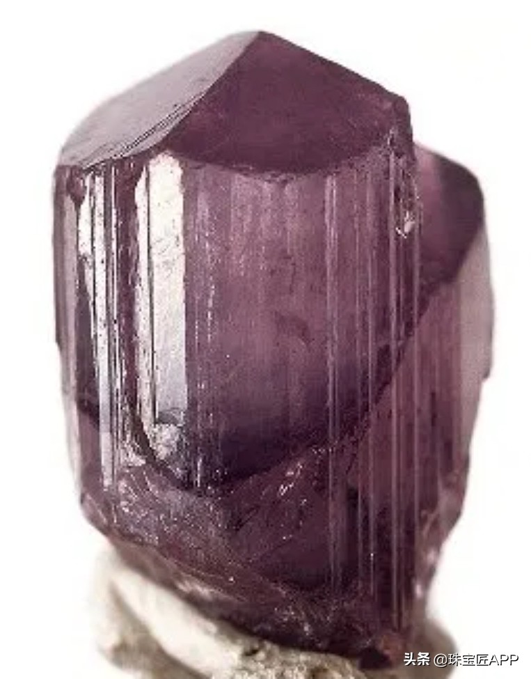 100种紫罗兰宝石图片,各种宝玉石原石名称与图片