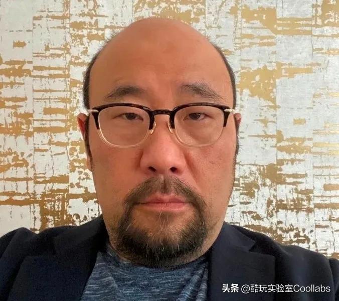 81岁河南首富，*养包***妇情**、暗通美国？