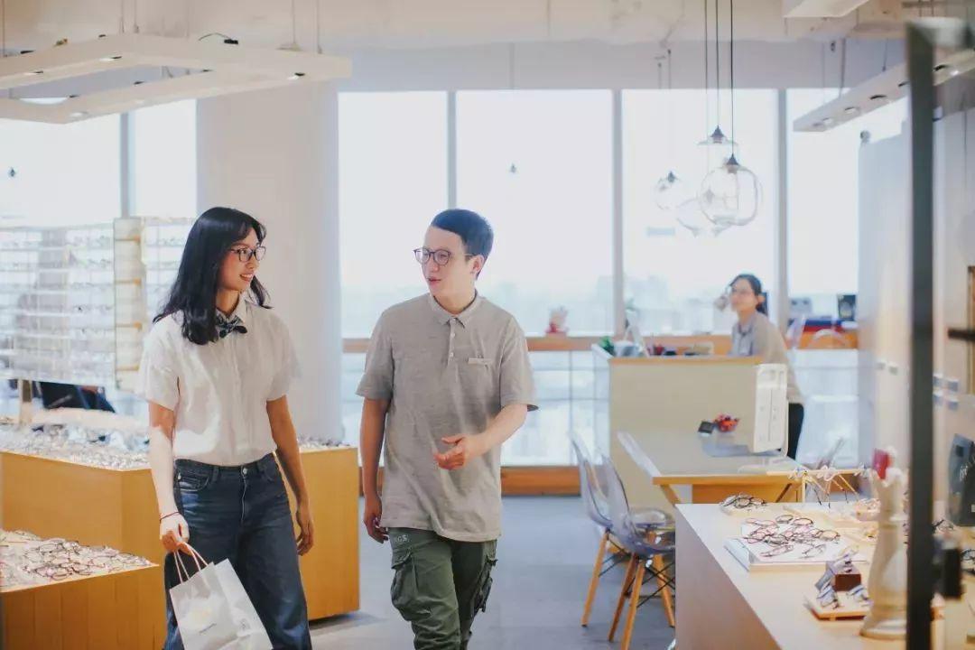 一定要收藏的店铺,高空五星级眼镜店