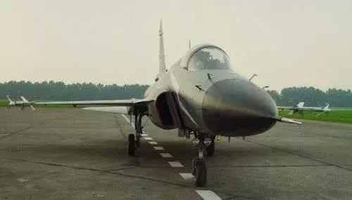 致敬最可爱的人一幅画,致敬最可爱的人卡通图片