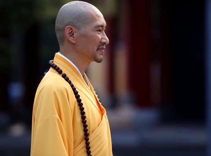 一位百岁老僧的三句话,福薄命苦的人怎么改变