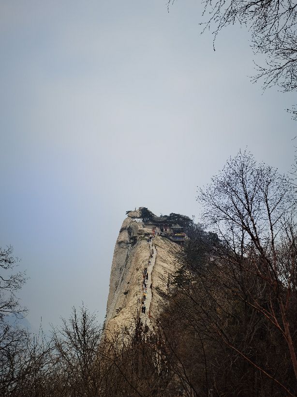 华山的五座峰分别可以干什么,华山一日游登山攻略图片简单