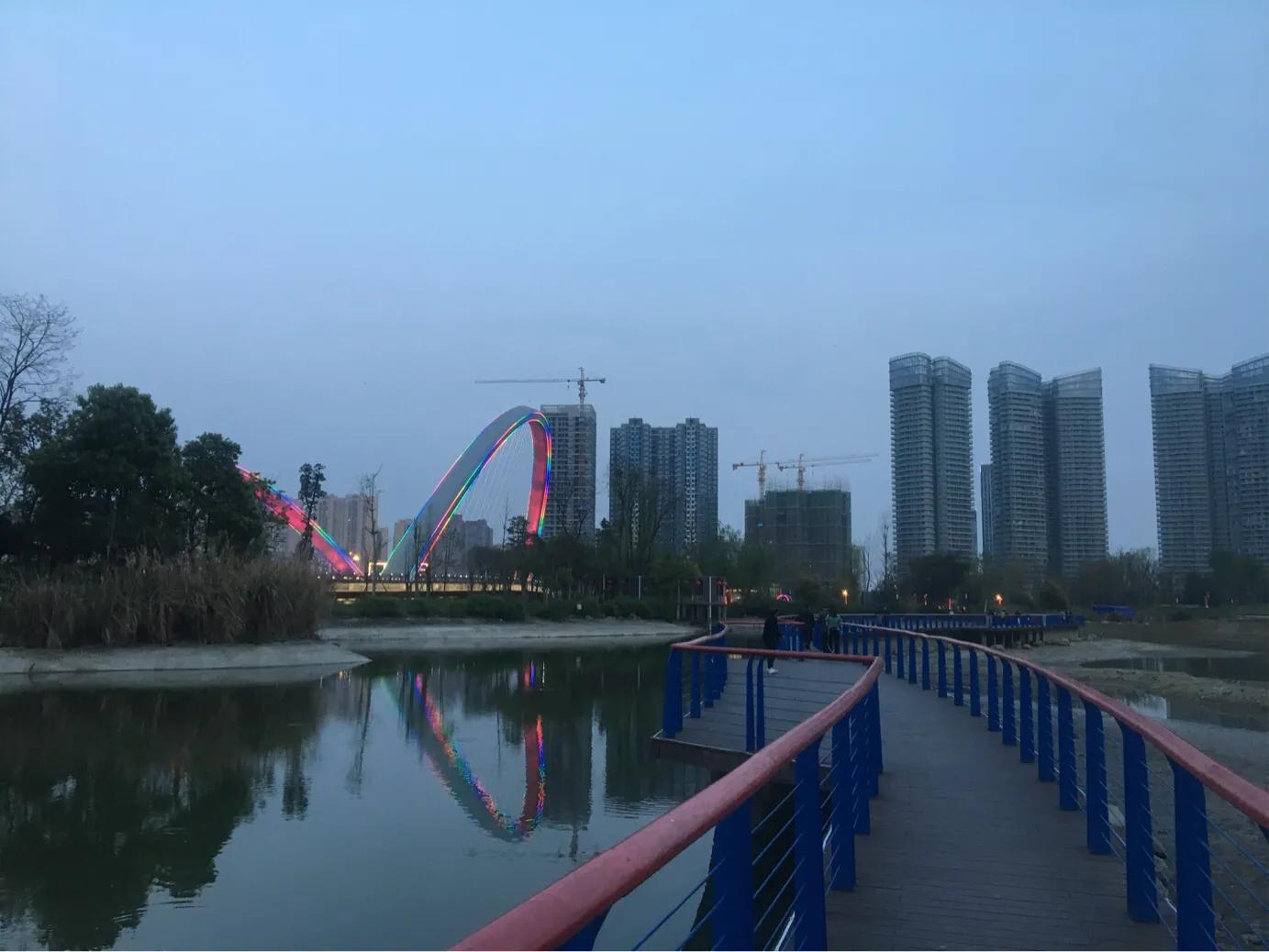 住在成都郊区别墅的体验,成都住在哪个区生活最舒服