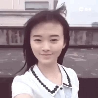 郑爽又㕛叒卖二手货翻车了！这么好圈粉的事她怎么都能做砸？