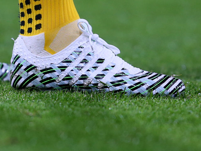 让人一眼看出踢球等级的球鞋,看鞋识人野球场