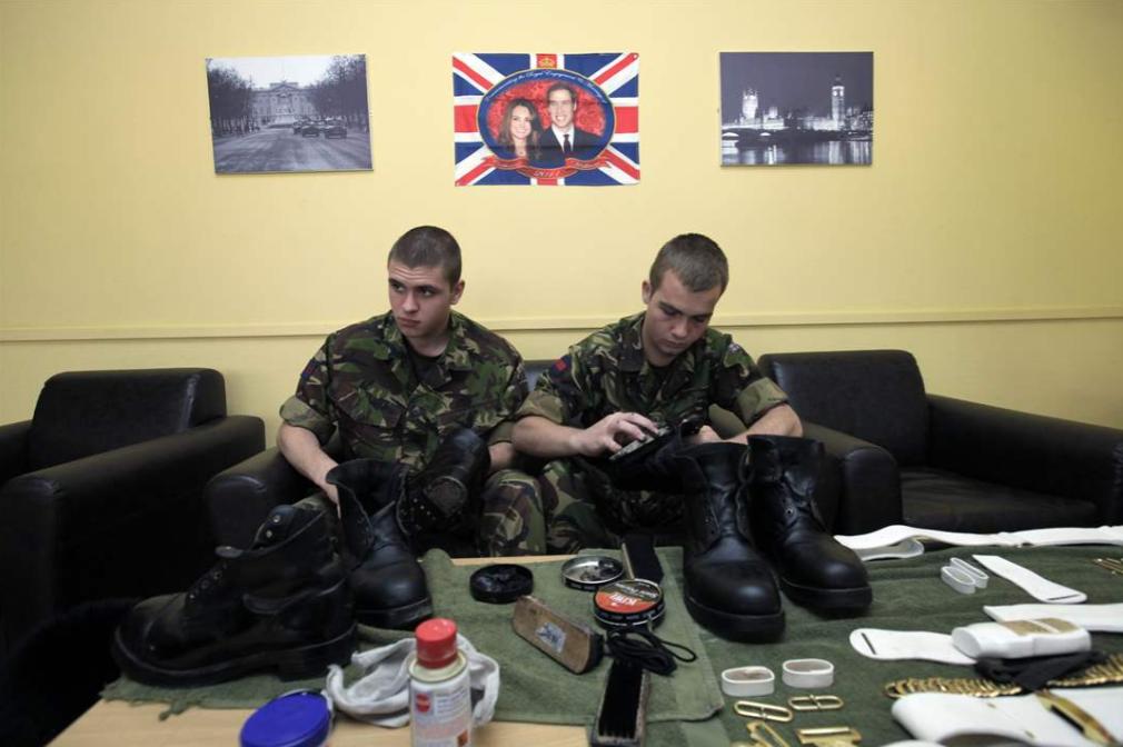 英国皇家卫队军衔图片,英国皇家5个步兵团