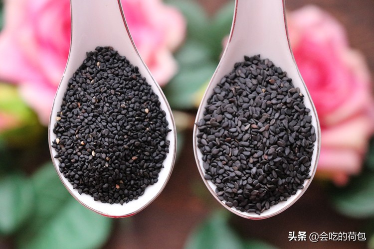 80岁奶奶常吃黑芝麻，教我家常做法，营养美味又简单，越吃越精神