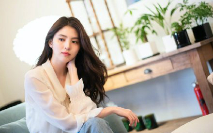 她因做“小三”一夜成名，但大家对她恨不起来，全因为漂亮会穿