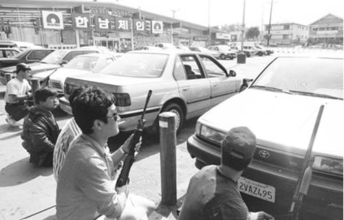 屋顶上的韩国人看法,屋顶里的韩国人