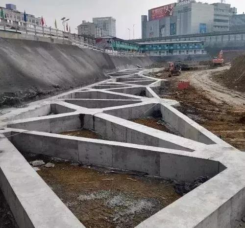深基坑安全马道样板图,深基坑样板施工图解