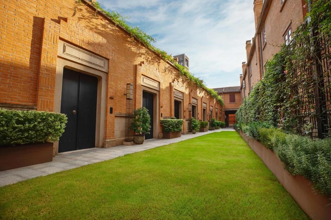 西湖边的传奇山庄，开业登顶“杭州最贵酒店”，旧址重生yyds