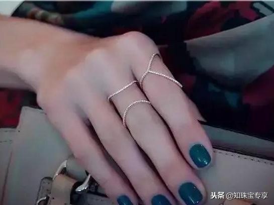 张雨绮1克拉以下的钻统称碎钻,张雨绮说碎钻不是钻石