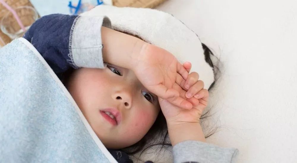 小孩子嗓子发炎用什么抗生素,孩子感冒嗓子有痰用吃抗生素吗