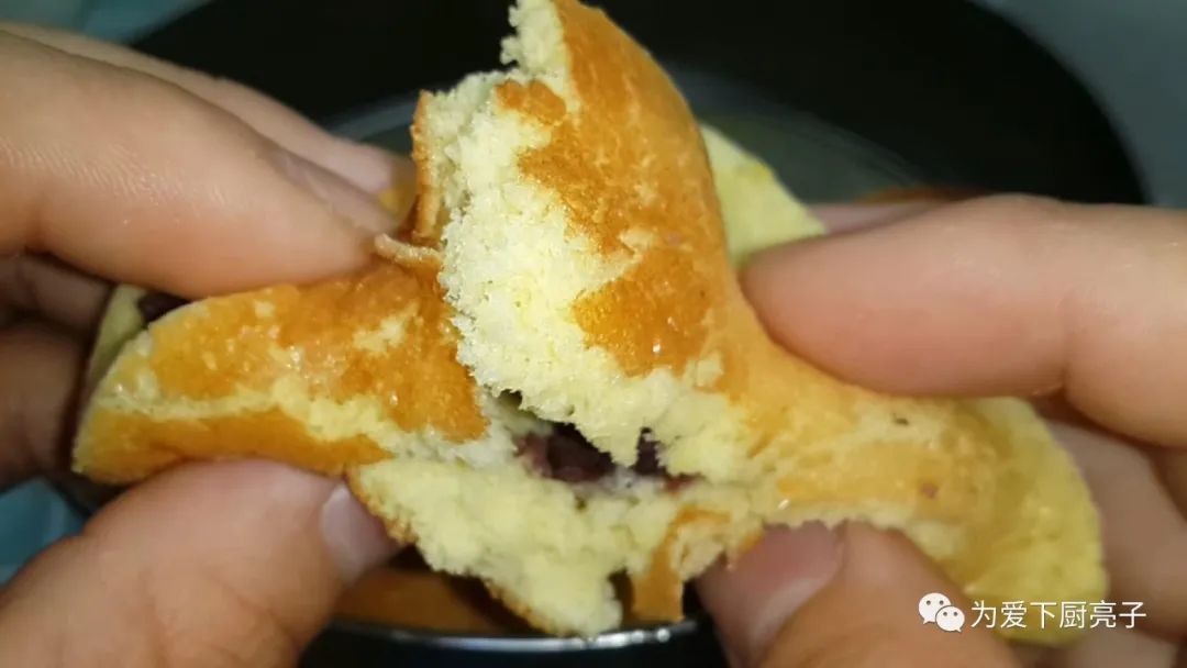 蛋糕怎么做才简单好吃，锅里一烙，松软香甜不油腻，新手也能成功