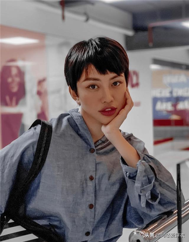 2018年流行的中年妈妈短发发型,中年女士头发少剪哪种短发好看