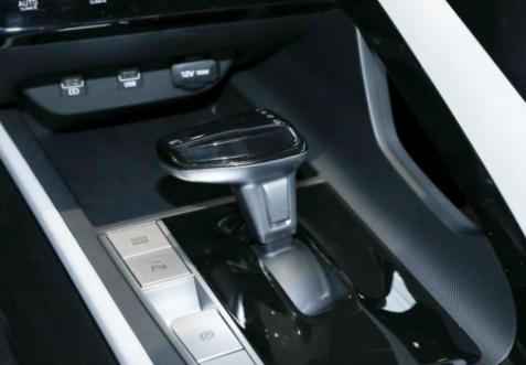 试驾第七代伊兰特,第七代伊兰特和14代轩逸试驾